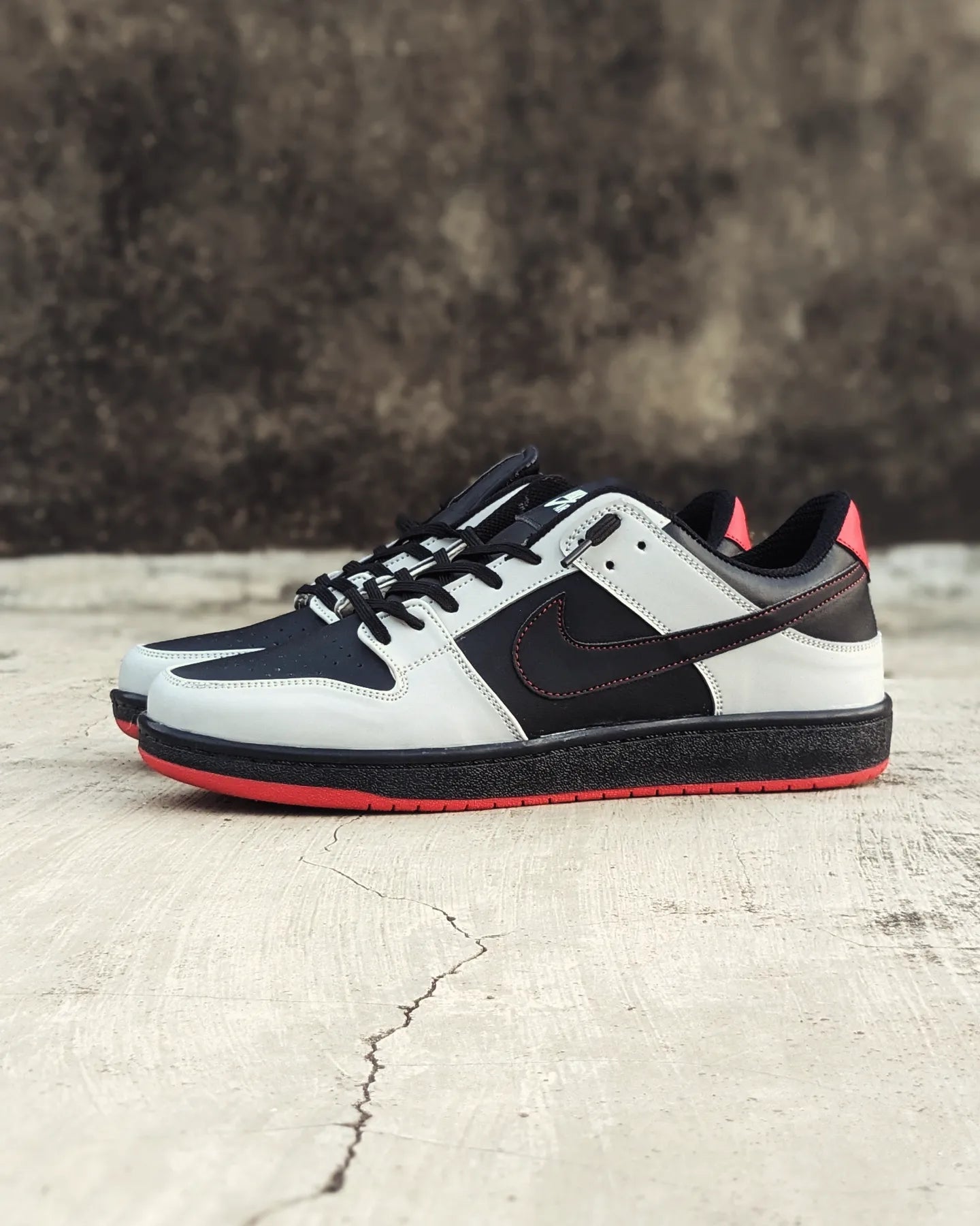 GREY OBSIDIAN
