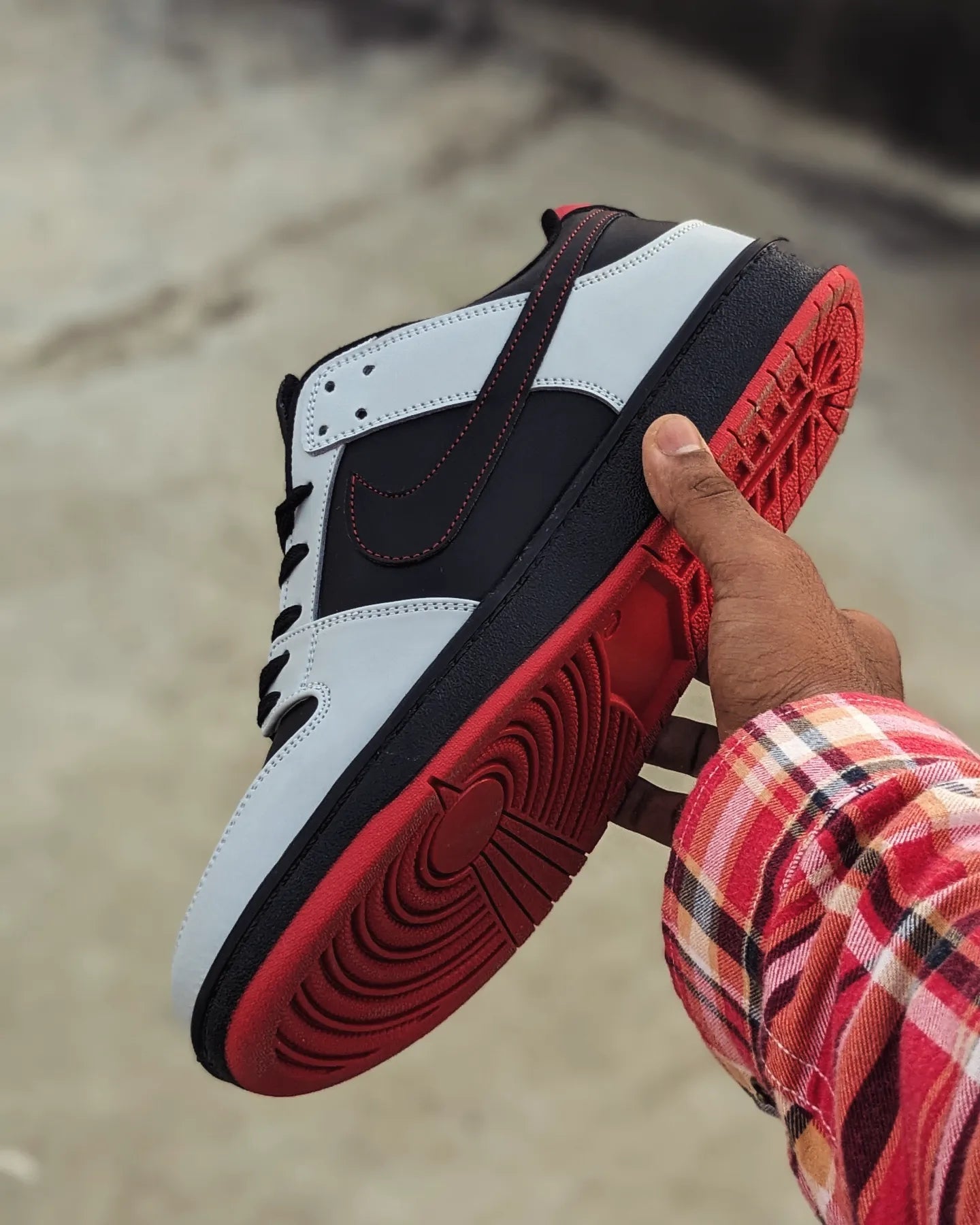 GREY OBSIDIAN