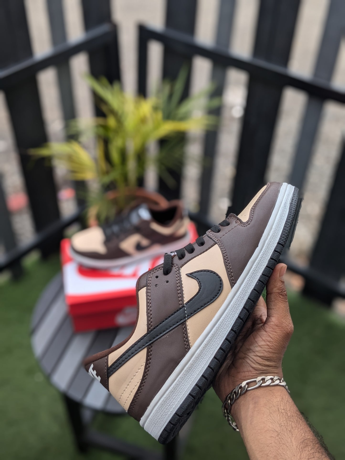 PLUM CHOCOLATE